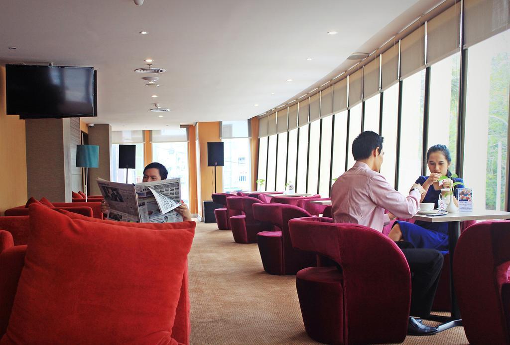 Biz Hotel Batam Nagoya Extérieur photo