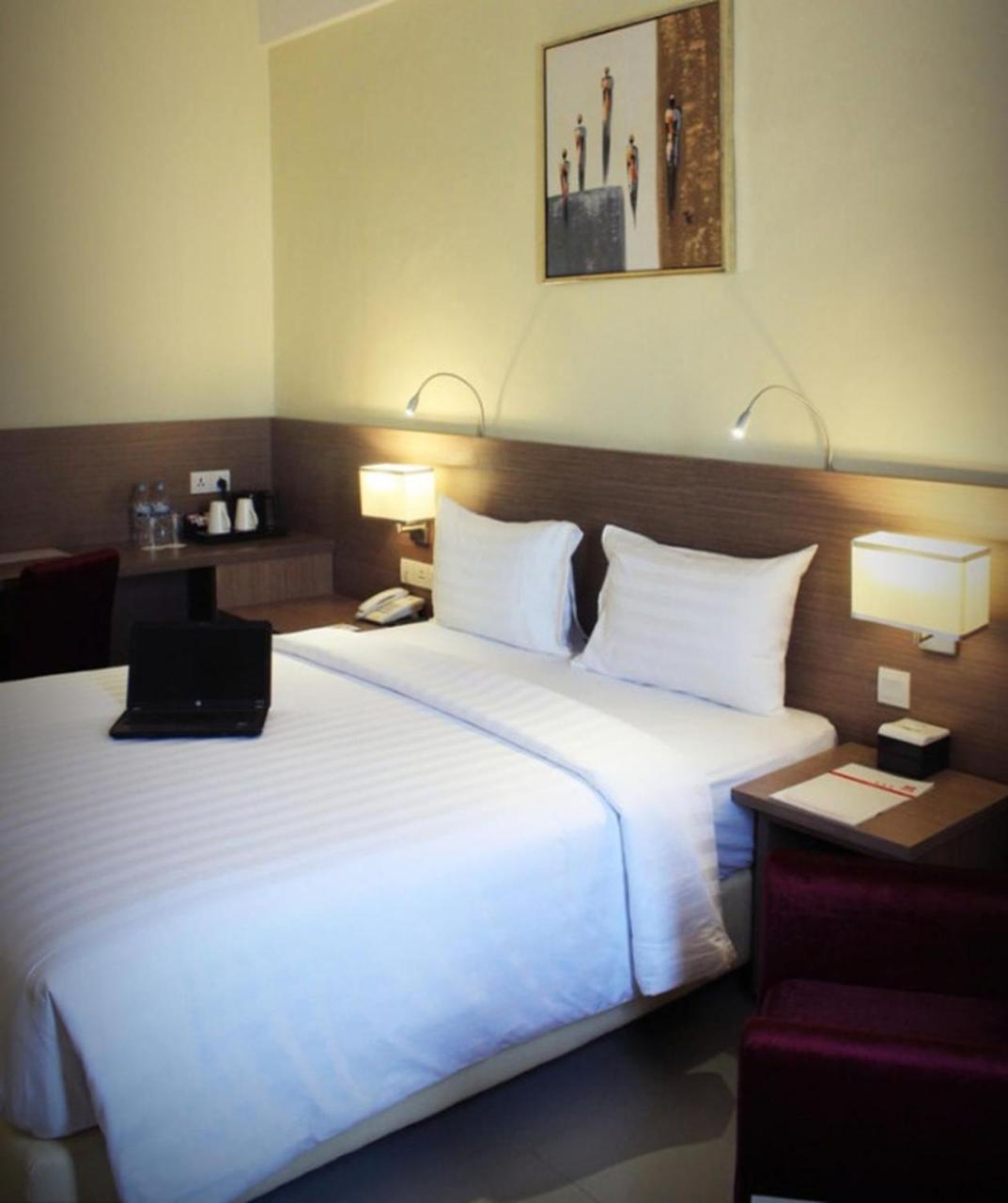 Biz Hotel Batam Nagoya Extérieur photo